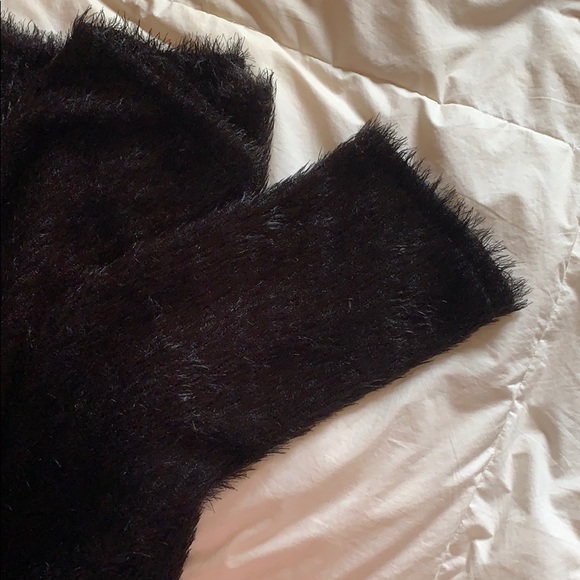 Zara fluffy sweater - Picture 4 of 5